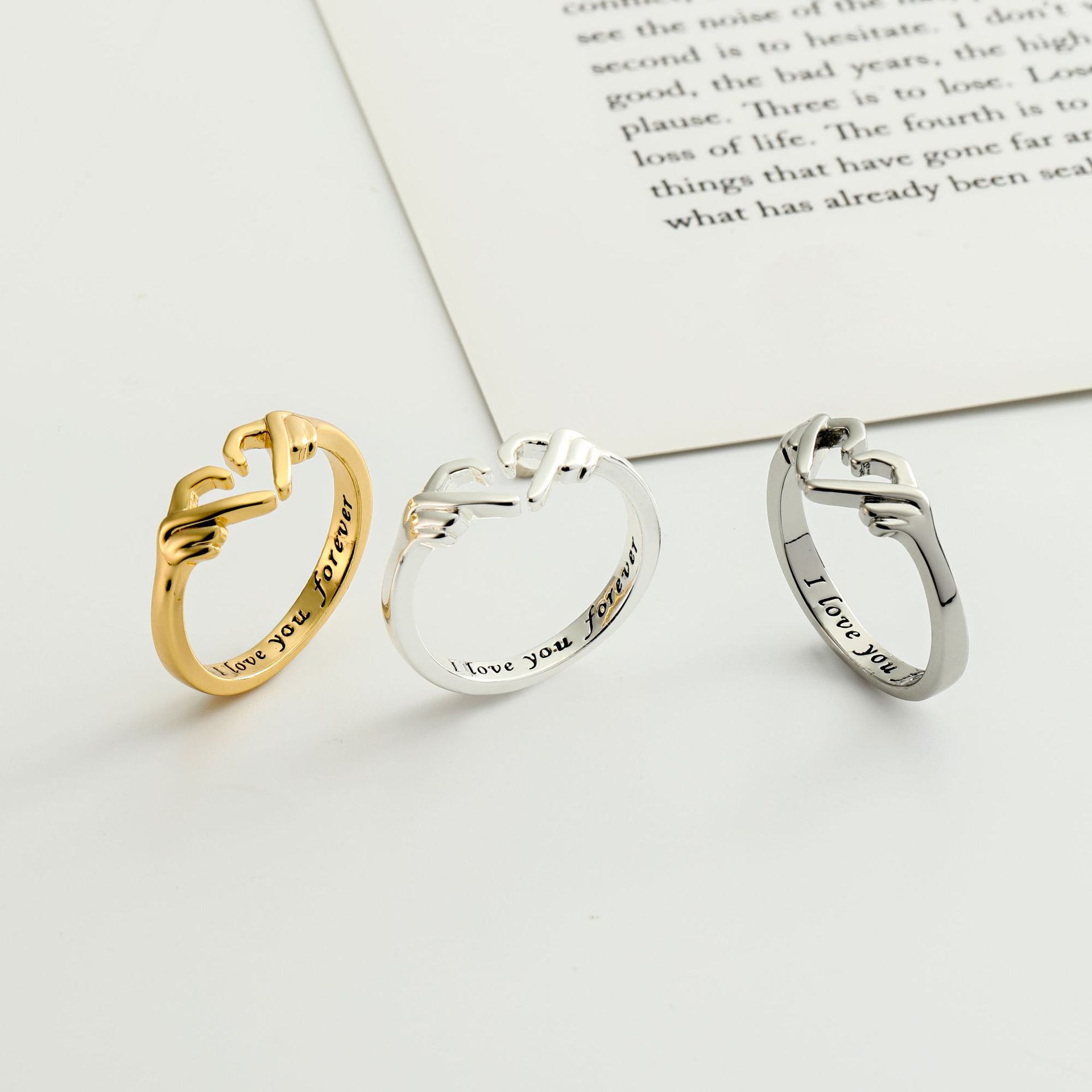 Romantic Heart Hand-Hug Ring